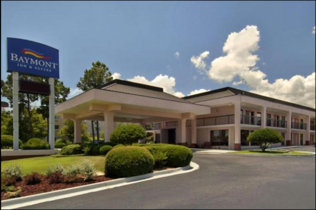 Baymont By Wyndham Mobile/ I-65 Hotel Exterior photo